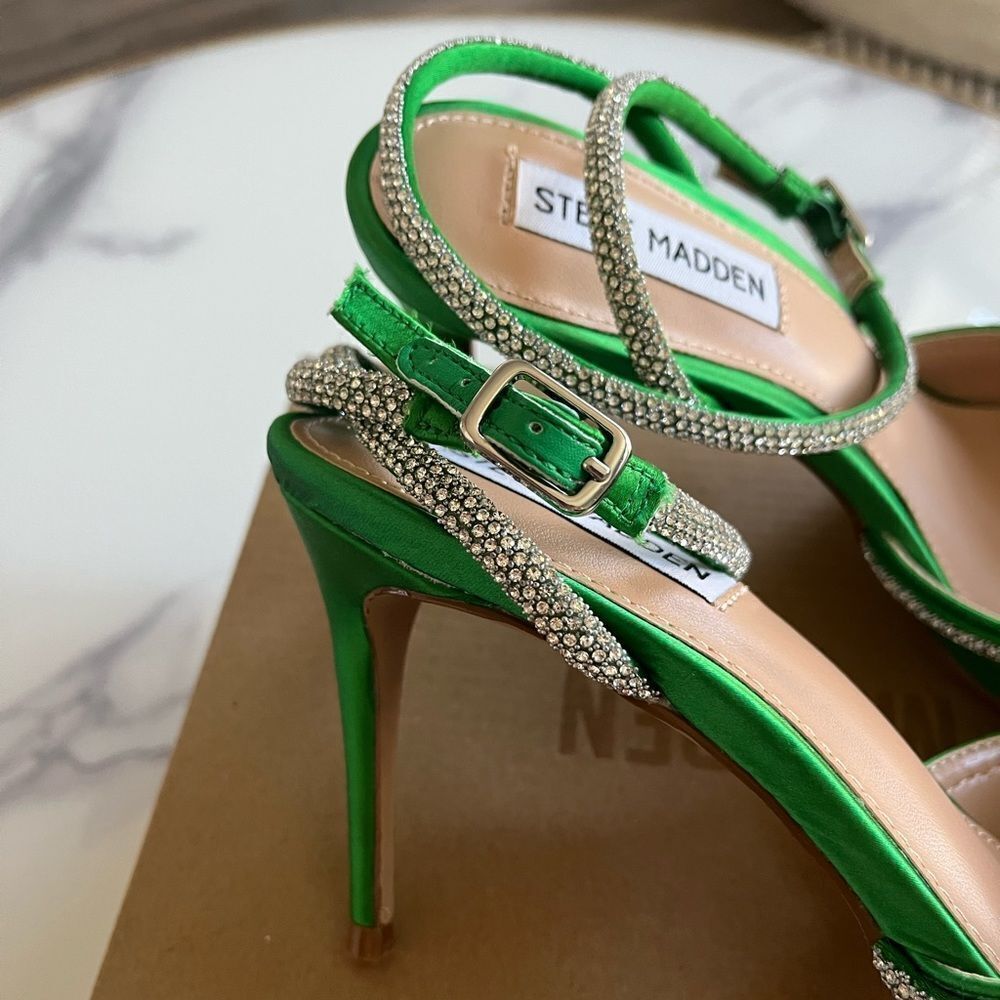 Steve Madden Lakelyn Ankle Strap Sandal, Green, Size 8.5 - Picture 6 of 10